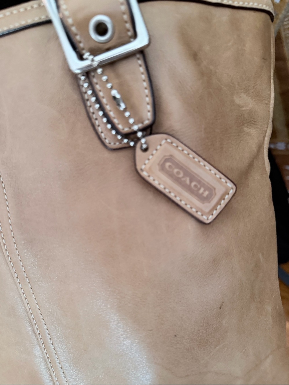Coach Hampton purse and wallet set apple charm - Picture 8 of 14